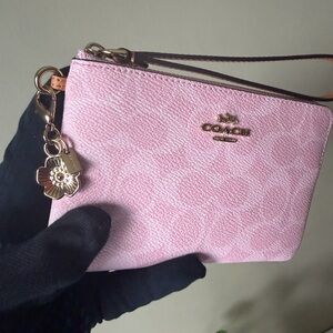 Coach Corner Zip Wristlet In Signature Canvas With Charms. NWT. AUTHENTIC